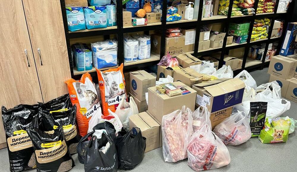 Маріупольці у Дніпрі зібрали майже 500 кілограмів корму в допомогу для тварин