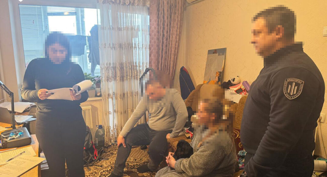 На Донеччині посадовці обласної екоінспекції привласнили понад 1,6 млн грн із зарплатного фонду: отримали підозру від ДБР (фото)