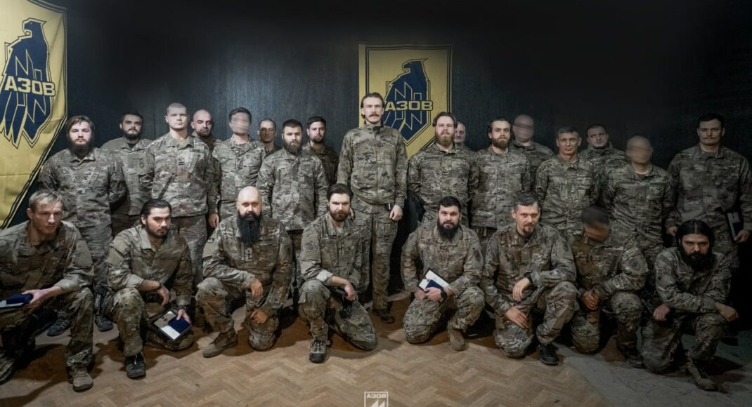 Награждены "азовцы", защищающие Украину на Торецком направлении (фото)