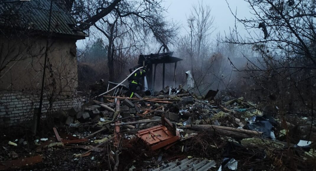 В Донецкой области за прошедшие сутки спасатели ликвидировали 3 пожара, 1 из которых вызван обстрелом
