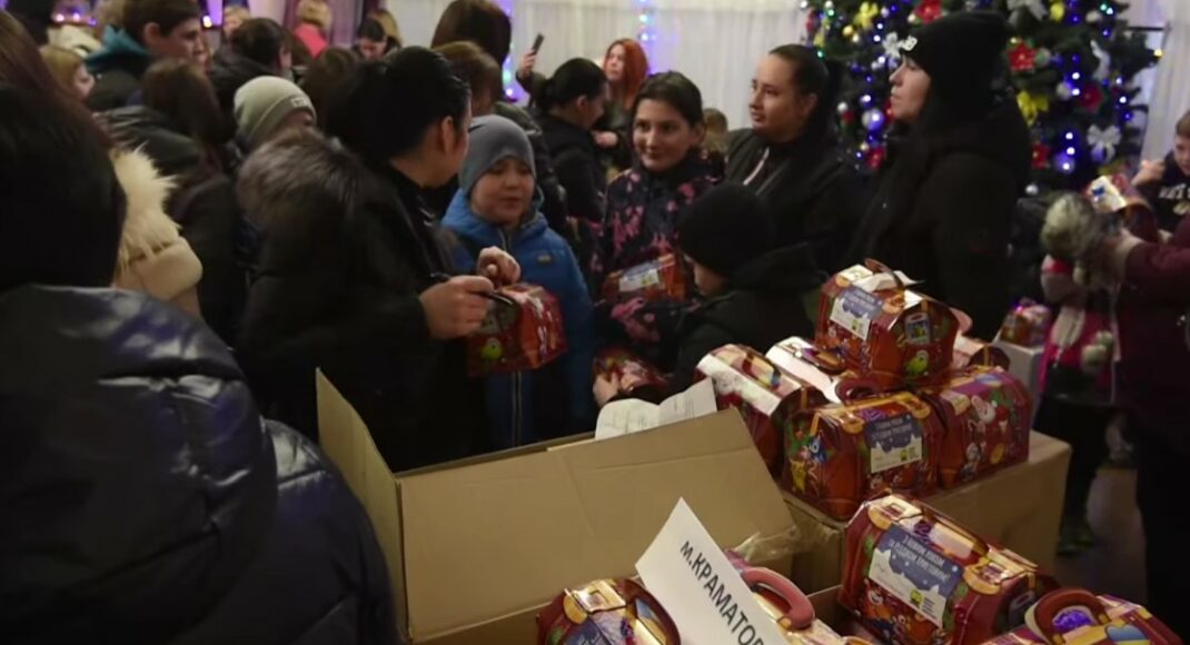 У Донецькій ОДА розповіли, скільки дітей регіону отримали благодійних подарунків і де відбувалися святкові заходи
