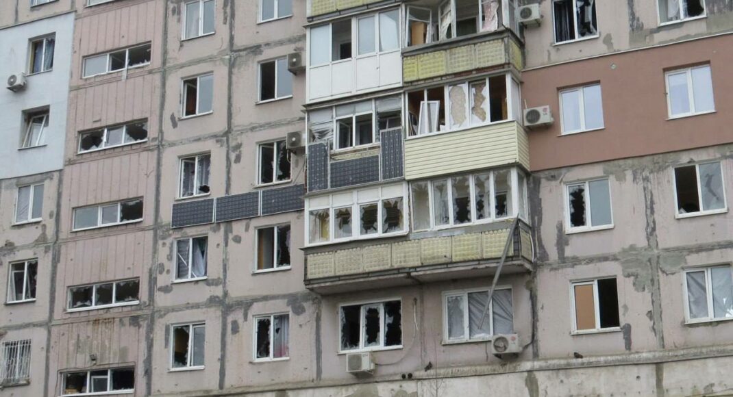 В окупованому Маріуполі зникають самотні пенсіонери, а їхні квартири отримують "нових власників": що відомо