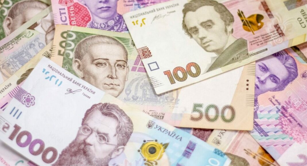 У Попаснянській громаді виділять гроші на флагшток на могилу загиблого захисника України та на лікування ВПО