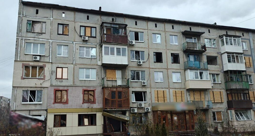Ворог завдав 3 530 ударів по лінії фронту та житловому сектору на Донеччині