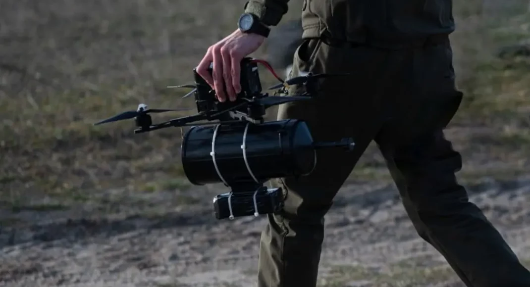 У бригаді "Помста" пояснили необхідність застосування FPV-дронів на оптоволокні (відео)
