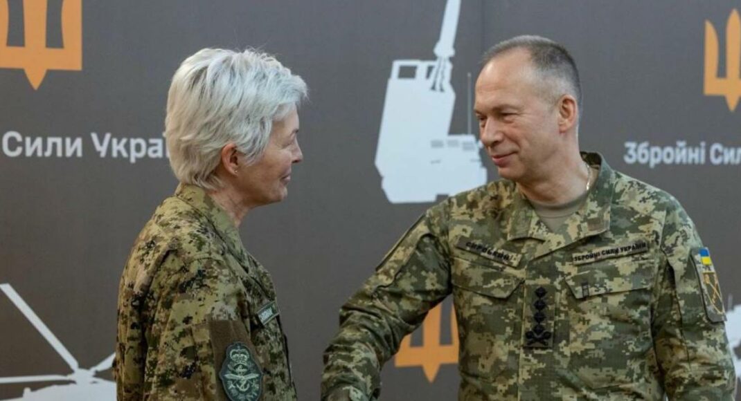 Сырский встретился с начальницей Штаба обороны Вооруженных Сил Канады (видео)