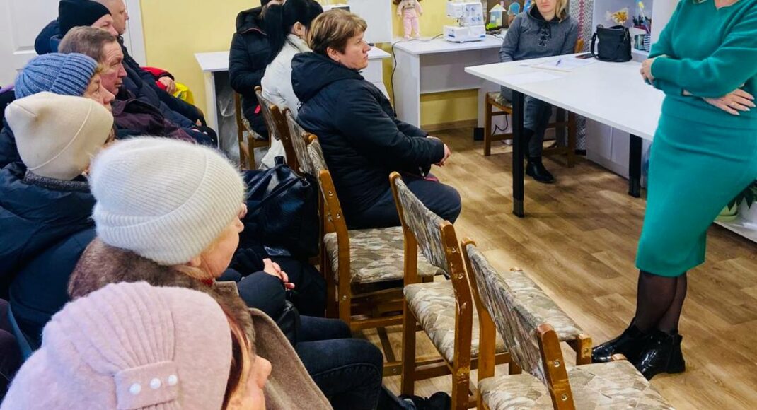 В Синельниково ВПЛ встретились с начальницей службы по делам детей Попаснянской громады (фото)