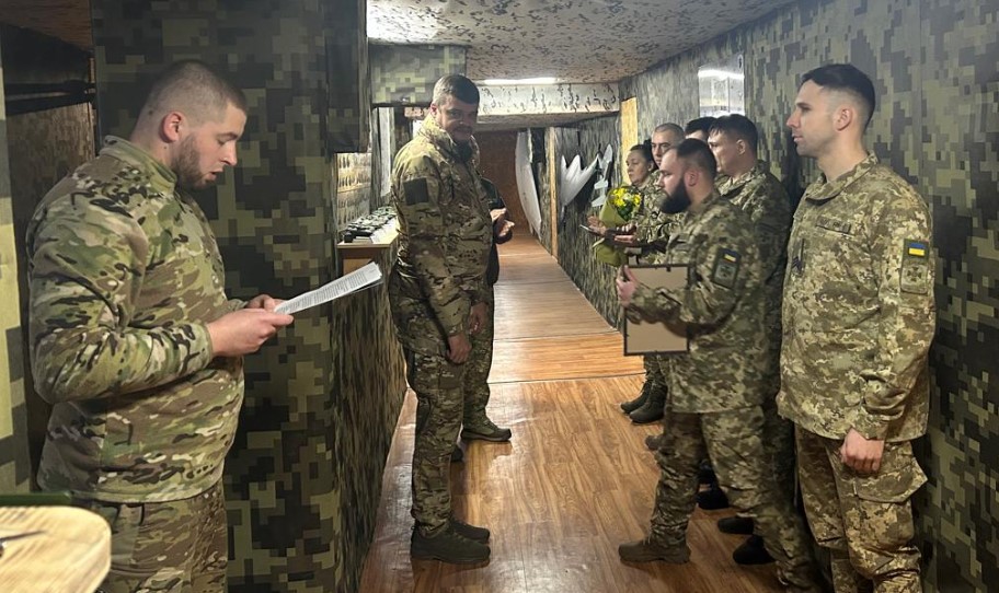 Захисників Луганщини з "Помсти" нагородили знаками пошани, подяками та грамотами (фото)
