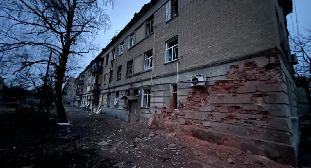 Учора росіяни 10 разів обстріляли населені пункти Донеччини (фото)
