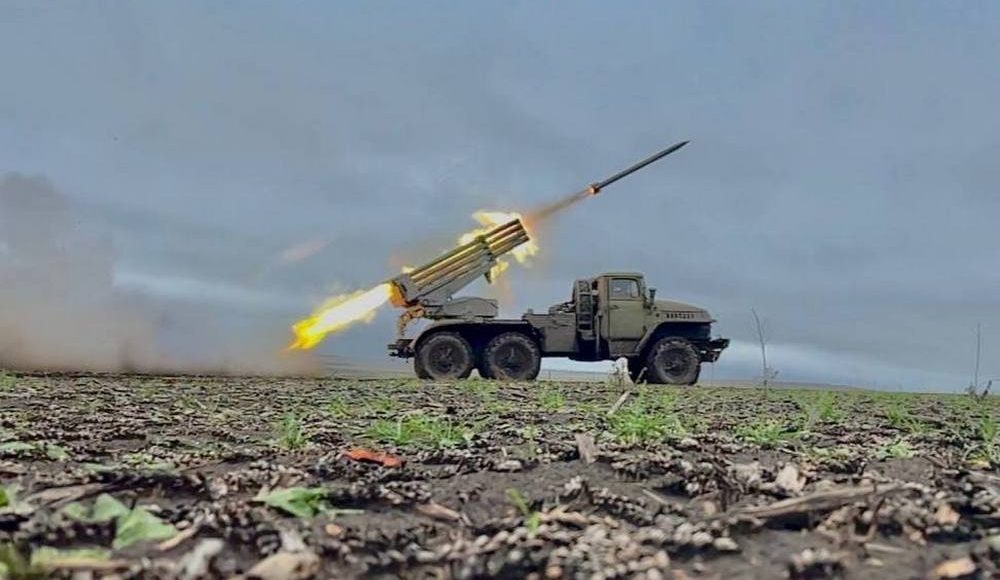 На Торецком и Лиманском направлениях враг держит позиции ВСУ под огневым контролем