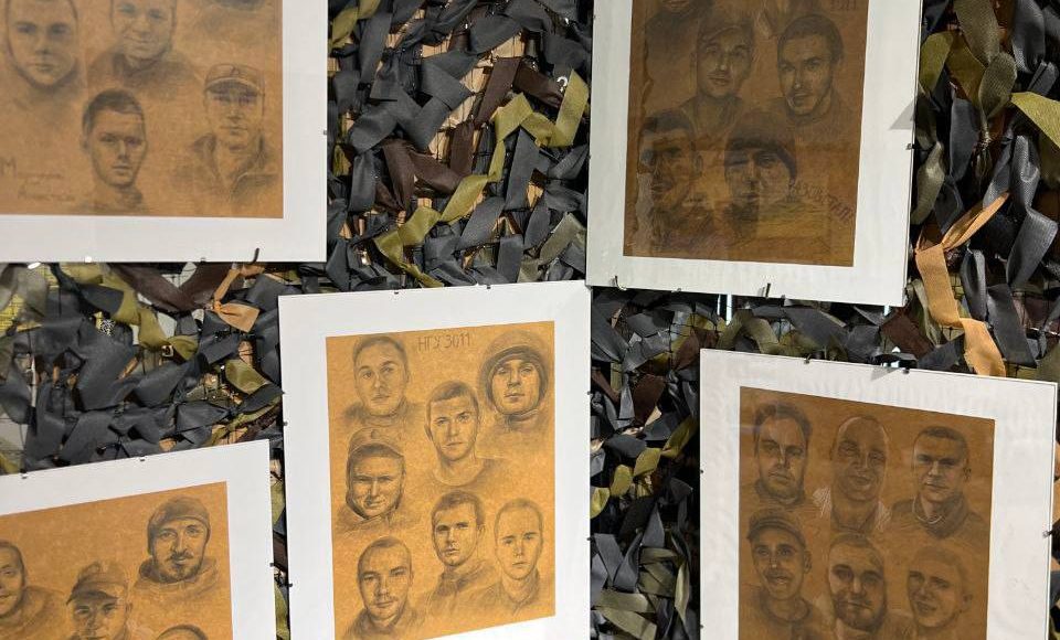 У Кривому Розі відкривається виставка про захисників Маріуполя "3011 НГУ: Обличчя нескорених"