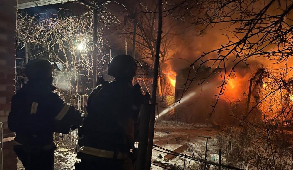 В Славянске спасатели ликвидировали пожар в жилом доме (фото)