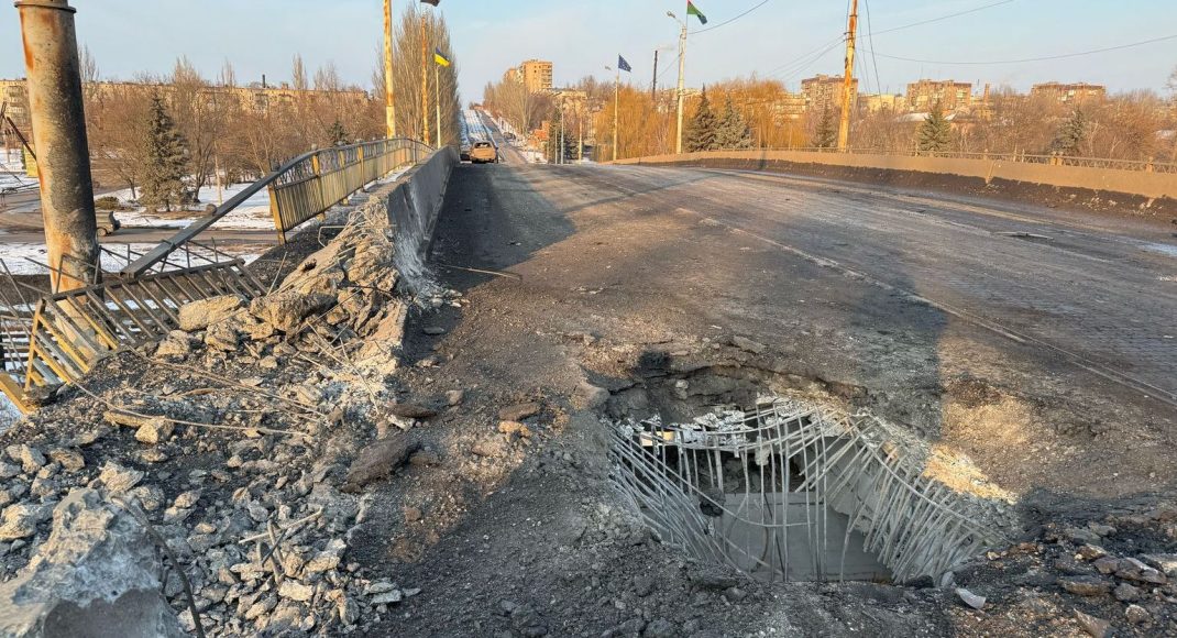 Враг бил РСЗО "Смерч" и артиллерией по Константиновке