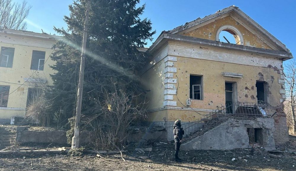 С линии фронта в Донецкой области эвакуировали 143 человека с детьми