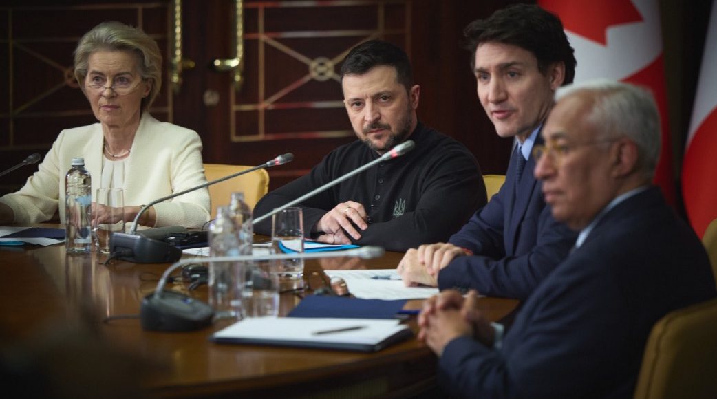 Зеленский принял участие в заседании лидеров стран G7