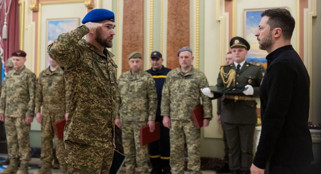 Зеленский вручил государственные награды украинским нацгвардейцам