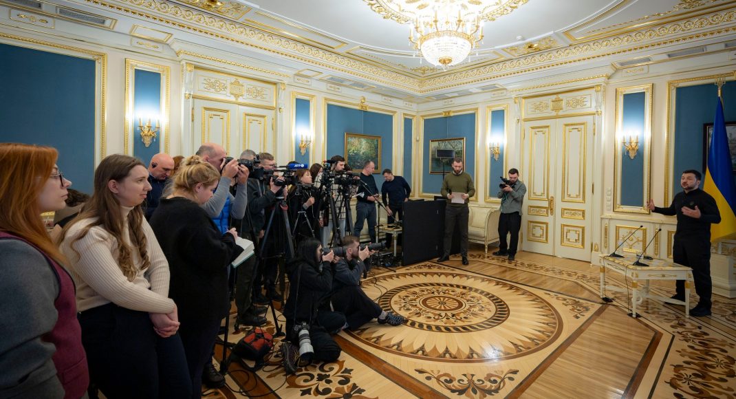 Зеленський: Перемовинами з представниками рф США допомогли путіну вийти з ізоляції (відео)