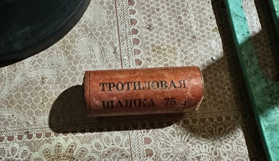 В оккупированном Донецке мужчины хранили взрывчатые вещества