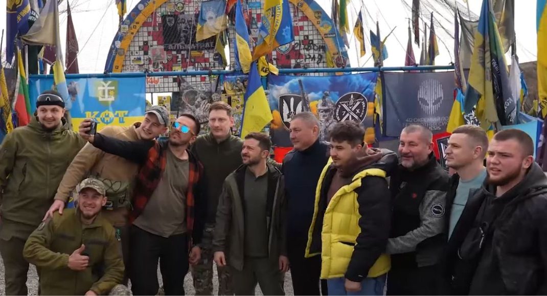 Зеленский прибыл на Донетчину (видео)