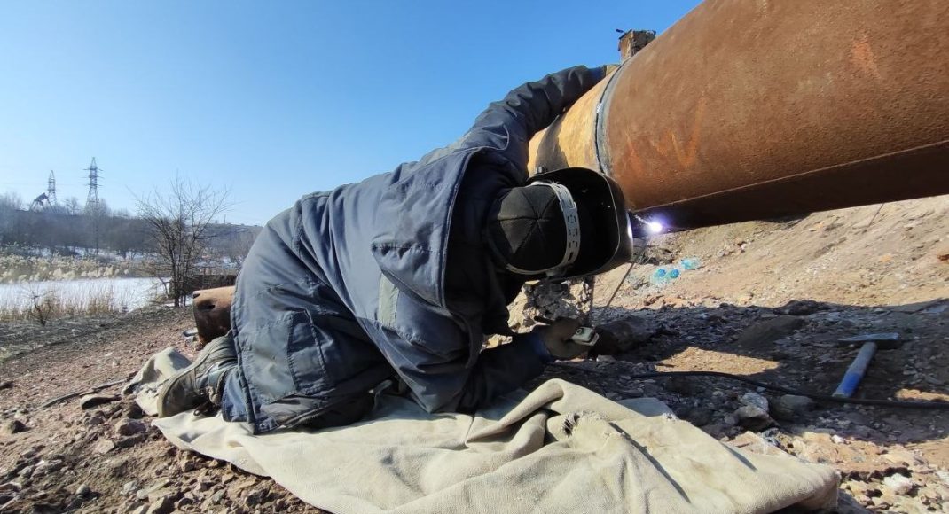 В Константиновке окончательно ликвидировали на газовых сетях последствия российского обстрела 18 февраля (фото)