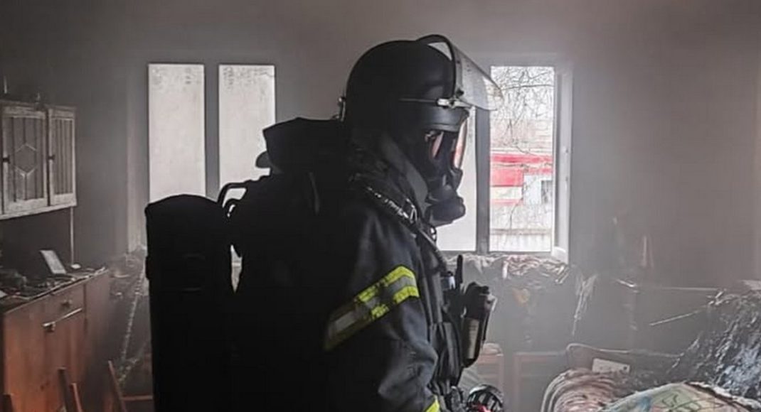 У Краматорському районі під час ліквідації пожежі рятувальники виявили тіло загиблого чоловіка
