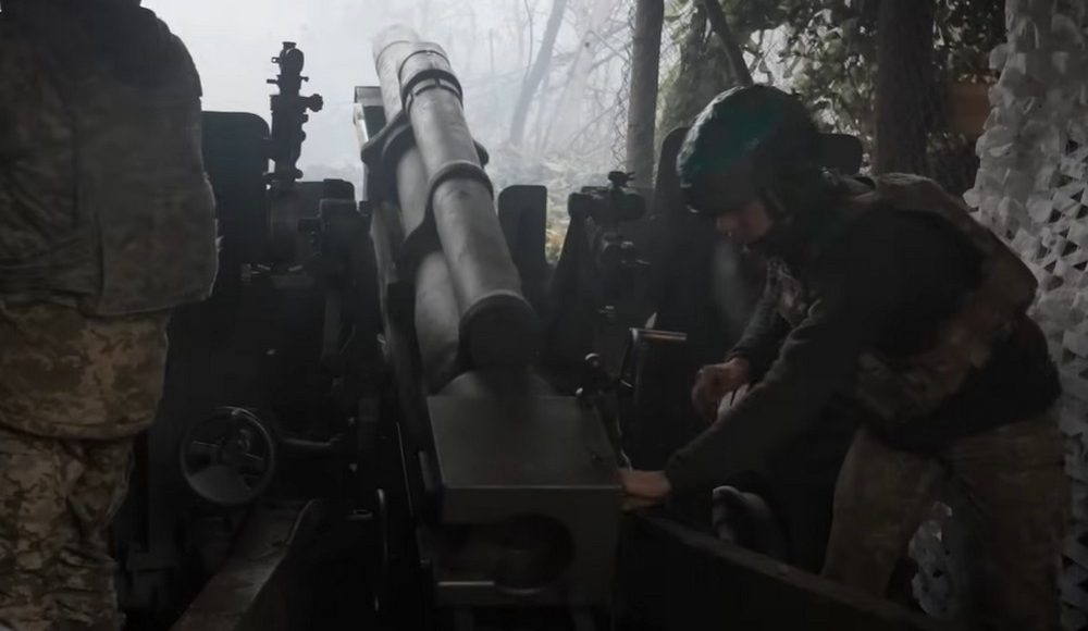 Украинская пехота в Серебрянском лесу показала штурмы, артиллерию, минные поля и множество дронов (видео)