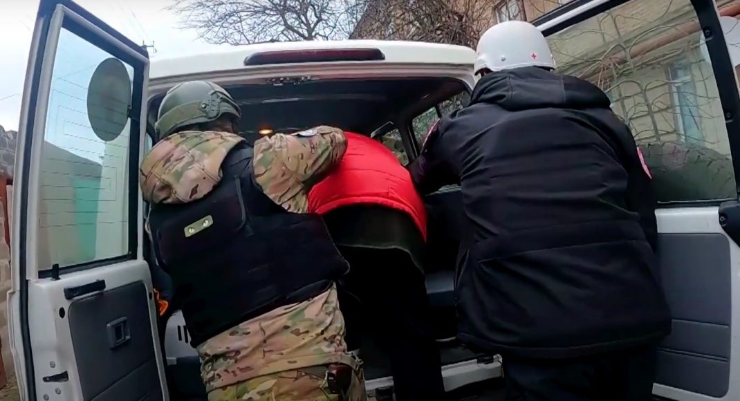 5 людей на Лиманщині були поранені російськими обстрілами: їм допомагали "Білі янголи" (відео)