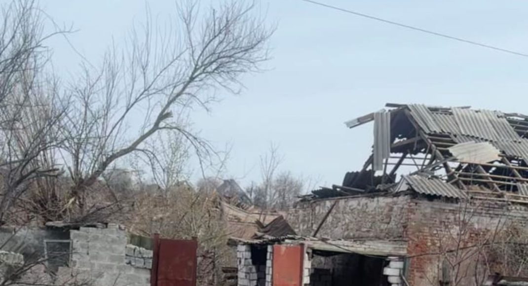 Авіабомбу ФАБ-250 окупанти скинули на Іванопільський старостат: що відомо (фото)
