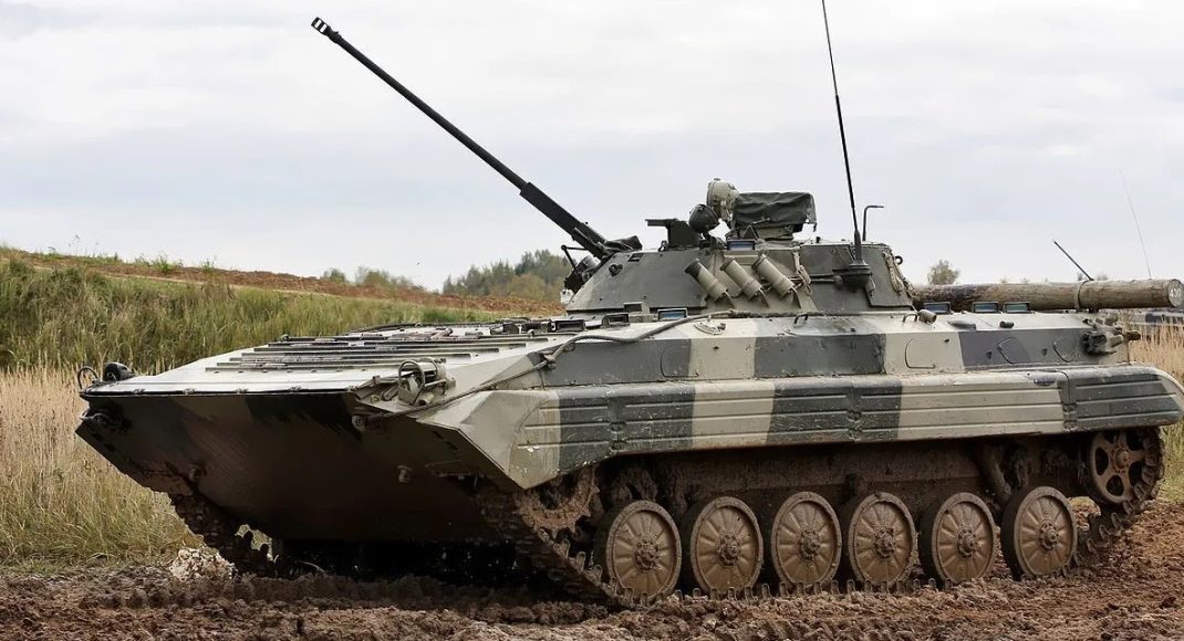 В районе Ясенового украинские защитники уничтожили вражескую БМП-2, а в районе Зари — БM-21 "Град"