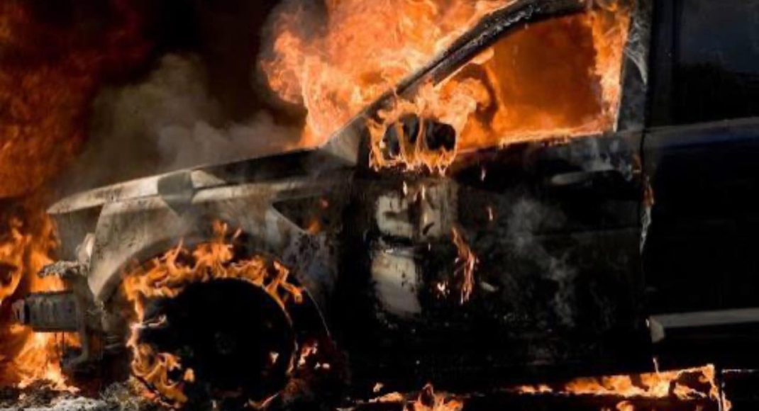 На окупованій Донеччині повідомили про вибух автомобіля біля "штабу" окупантів