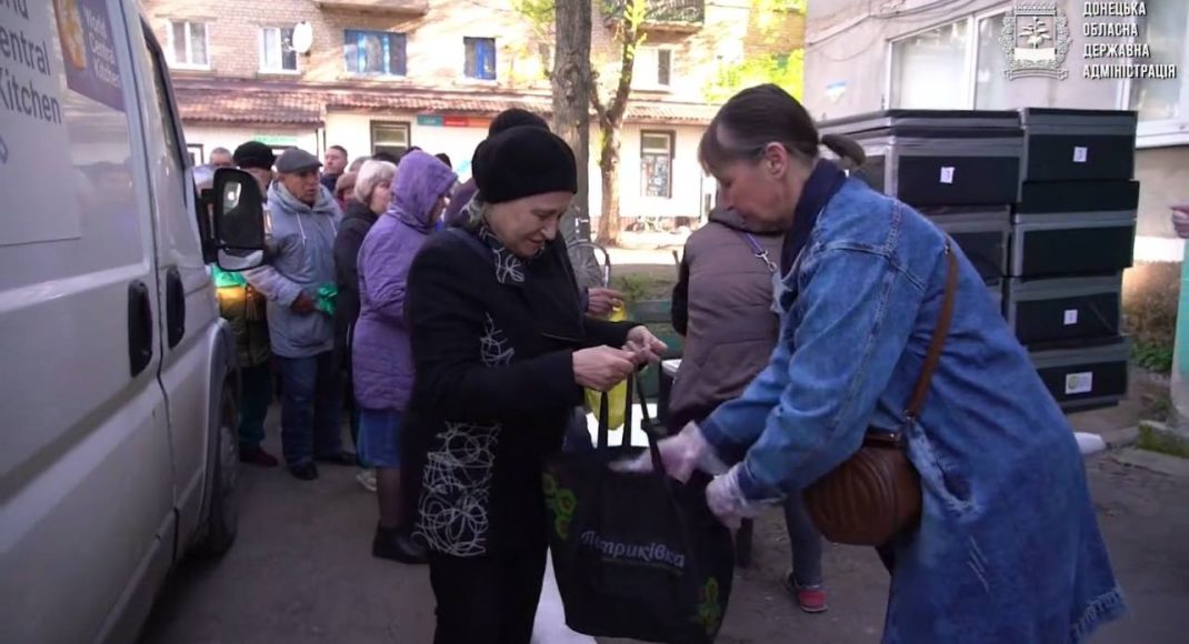 В Покровске пять дней в неделю раздают более 1500 порций еды