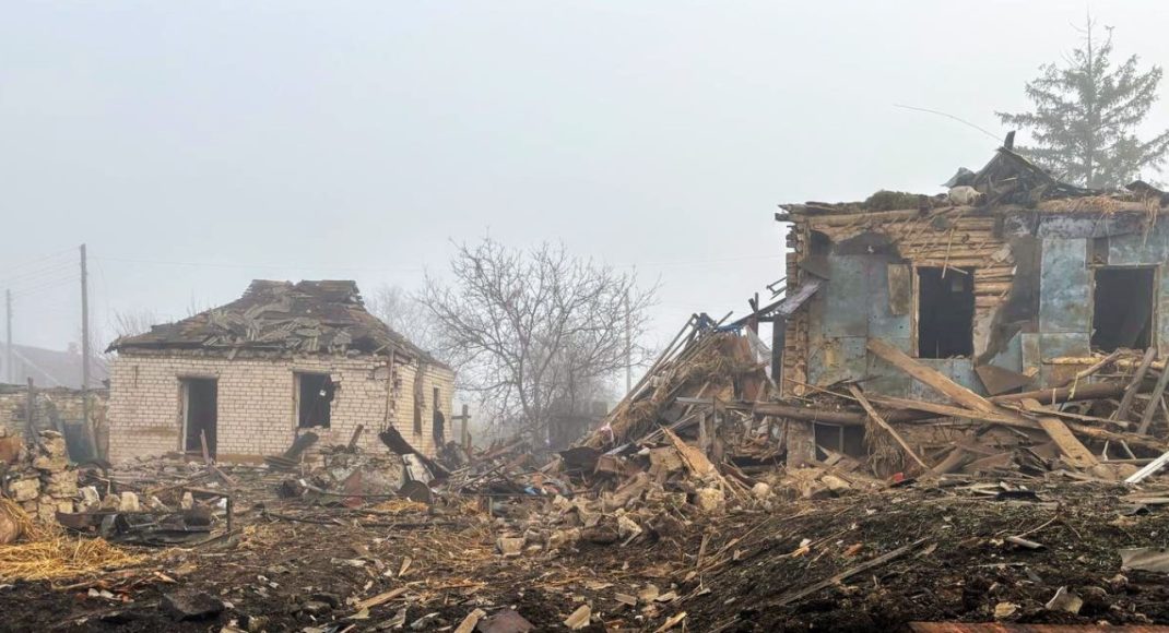 На Донеччині унаслідок російських обстрілів руйнувань зазнали ще 42 цивільних об’єкти (фото)