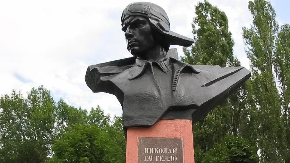 В окупованому Луганську школярів залучили до пропагандистського проєкту "хранітелі наслєдія"