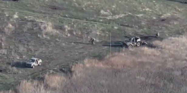 "Азовці" відбили штурм російських окупантів на "буханках", "УАЗіках" і "Нівах" (відео)