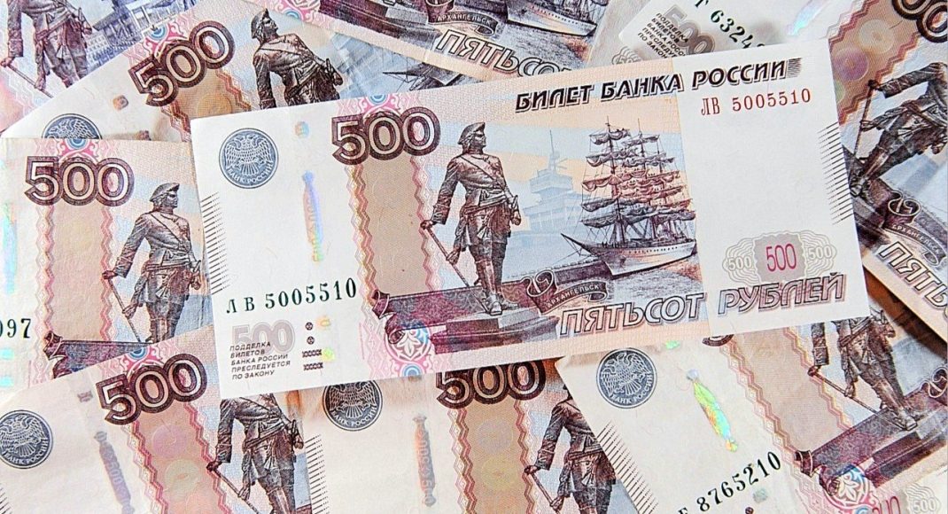 Комунальники окупованої Кадіївки були змушені здати гроші на відновлення російської військової техніки