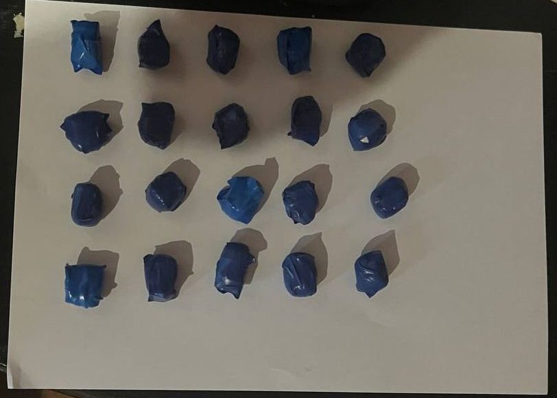 В окупованому Донецьку жінка зберігала "домашній" схрон з наркотиками (фото)