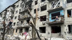 На Донеччині російська бойова авіація скинула на цивільних 18 бомб: зруйновано 56 житлових будинків (фото)