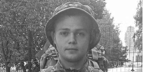 Досягнувши повноліття "юнармієць" з окупованого Донецька загинув на війні проти України
