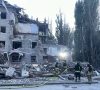 Вторые сутки спасательной операции: в Краматорске возросло количество жертв от вражеского удара (фото)