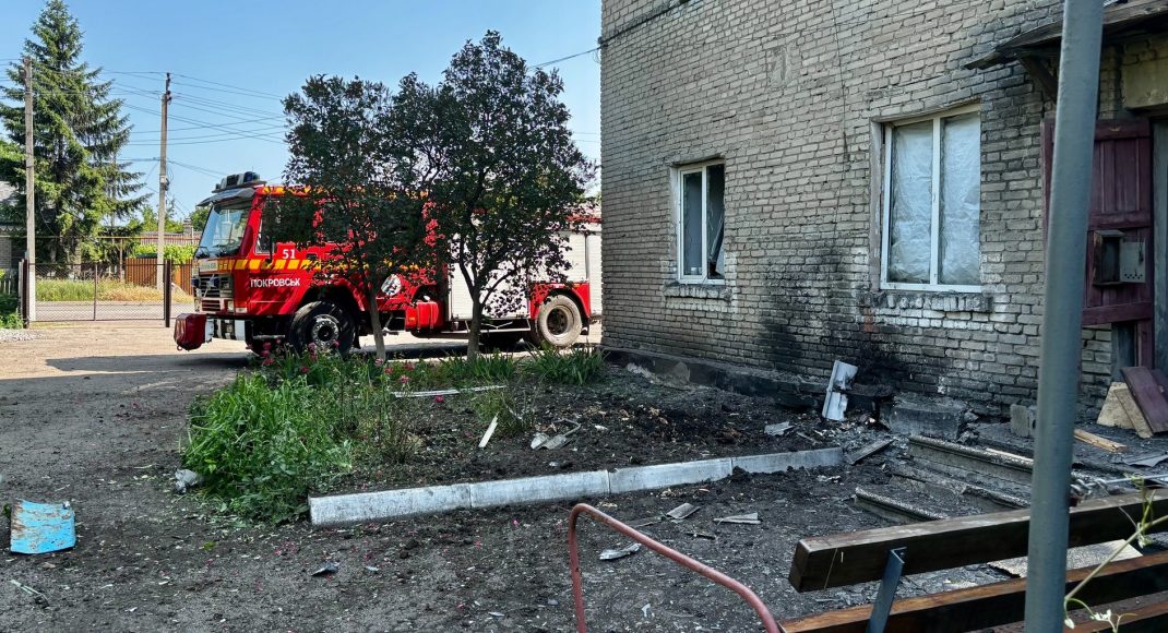 Оккупанты второй раз за неделю атаковали пожарно-спасательную часть в Родинском (фото)