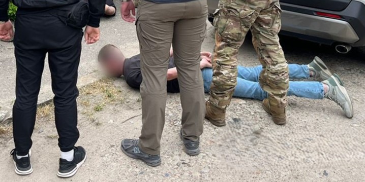 Правоохранители Донетчины разоблачили организатора нелегальной переправки военнообязанных в Молдову (фото)