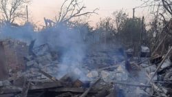 Росіяни скинули на Новодмитрівський старостинський округ 3 авіабомби: загинула жінка