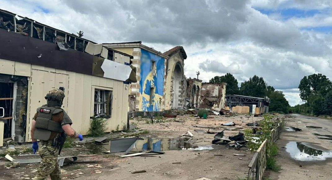 Росіяни забрали життя людини на Донеччині і шість осіб зазнали поранень через ворожі обстріли