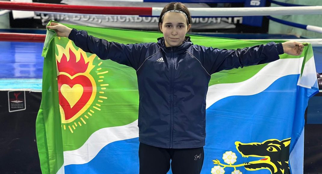 Спортсменка з Донеччини здобула "золото" на Кубку світу з кікбоксингу і вийшла до рингу з прапором Курахового