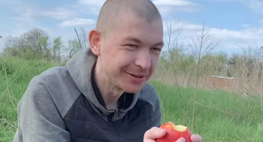 Тот, который мечтал в российском плену о яблоке: в Винницкой области похоронили Дмитрия Шаповалова