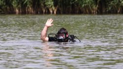 У Білозерській громаді у водоймі виявили майже 50 вибухонебезпечних предметів (відео)
