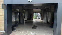 У Краматорську ворожий безпілотник пошкодив відділення пошти та автомийку (фото)