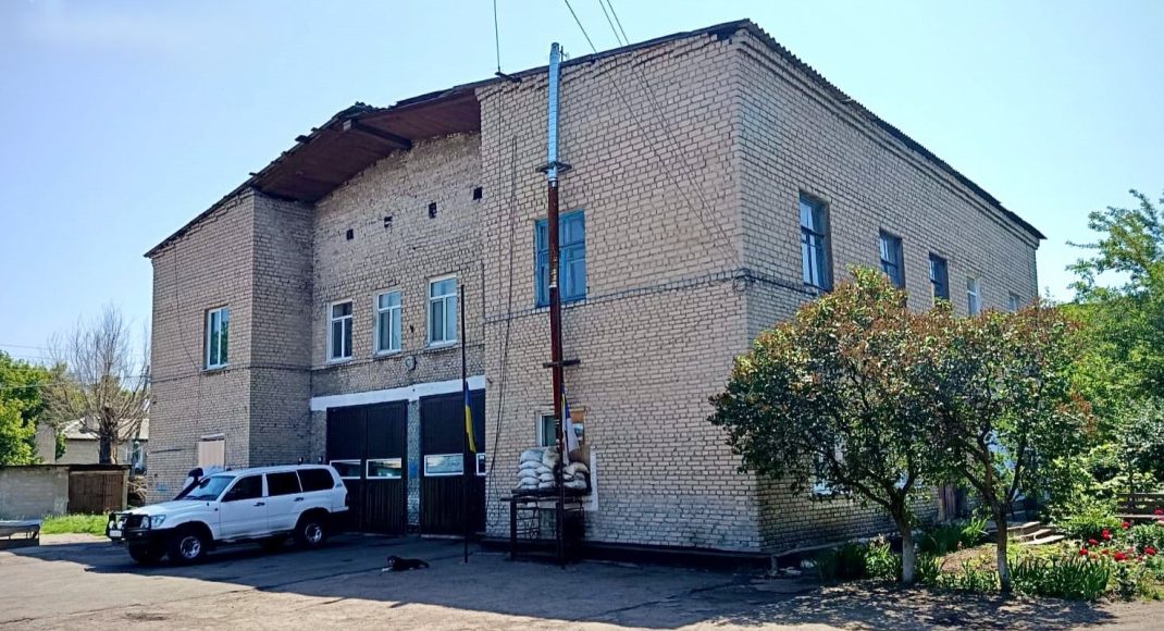 Российский дрон атаковал пожарную часть в Родинском на Донетчине (фото)