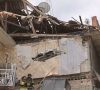 У Краматорську рятувальники показали, як деблокували з-під завалів будинку тіла двох загиблих жінок (відео)
