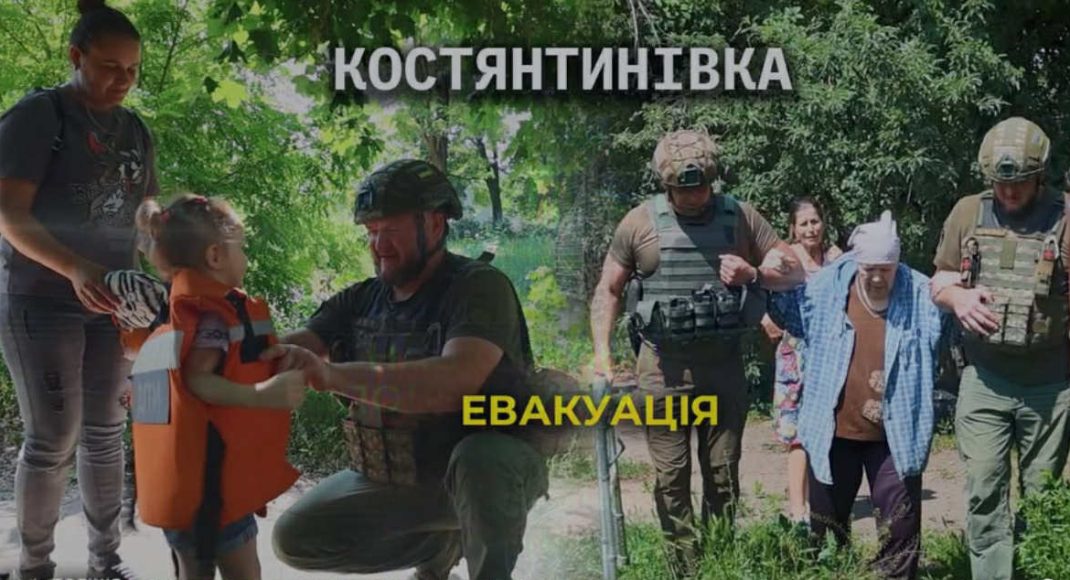 Из Константиновки полицейские эвакуировали четырехлетнего ребенка с мамой и маломобильную женщину (видео)
